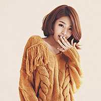 穿冬装女生头像_唯美又时尚