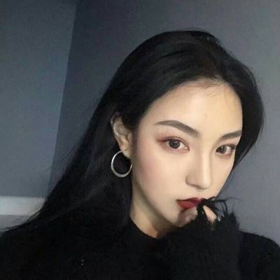 微信头像女生社会人_霸气外露社会女人