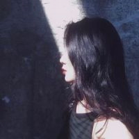 好看唯美意境女生头像,爱熄灭了灯心围一座城