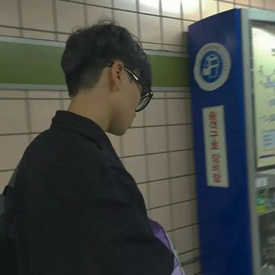 现实生活头像男生 酷酷的拽拽的现实生活男生