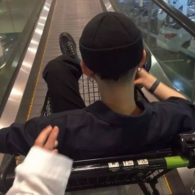 现实生活头像男生 酷酷的拽拽的现实生活男生