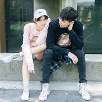 唯美情侣头像一对两张 爱上唯一的爱情