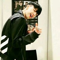 神经质先生 男生耍酷头像