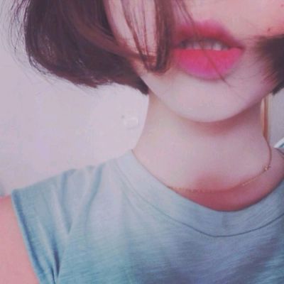 女生淡定从容头像 风轻云淡