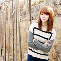 穿冬装女生头像_唯美又时尚