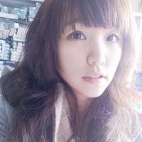 面带微笑的美女头像_微笑吧我不做含羞草