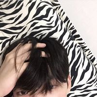 微信头像男生忧郁气质