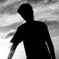 一男一女的伤感黑白情侣头像图片