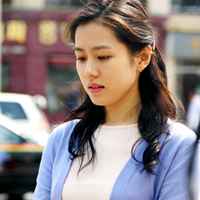 穿冬装女生头像_唯美又时尚