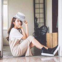 好看唯美意境女生头像,爱熄灭了灯心围一座城