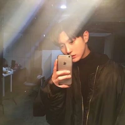 高端大气上档次微信头像男生