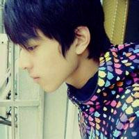 侧脸男头像 侧脸帅气轻熟男魅力