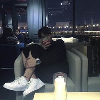 微信头像男生忧郁气质