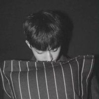 韩国帅哥个性微信头像