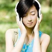 女生戴耳机头像_唯美好看的女生带耳机头像