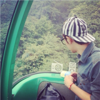 不腻好看的帅气男生背影头像图片