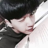 微信头像男生忧郁气质