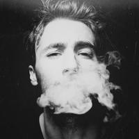 高冷黑白男生头像