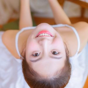 优雅微笑美女头像 笑的很好看的女生