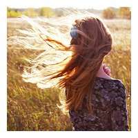 女生非主流头像背影_在岁月风尘里的女生背影