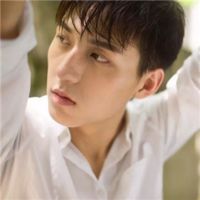 侧脸男头像 侧脸帅气轻熟男魅力