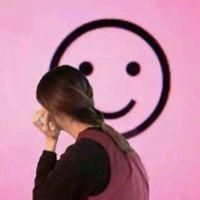 时尚又个性的一男一女情侣头像图片