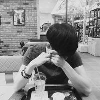 风流意气都作罢 男生颜值高头像