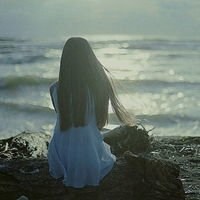 女生非主流头像背影_在岁月风尘里的女生背影