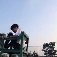 不腻好看的帅气男生背影头像图片