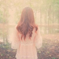 女生非主流头像背影_在岁月风尘里的女生背影