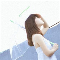 打伞女生头像_雨中打伞的女生头像图片