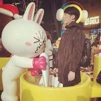 时尚又个性的一男一女情侣头像图片