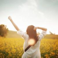 女生非主流头像背影_在岁月风尘里的女生背影