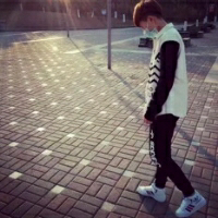 不腻好看的帅气男生背影头像图片