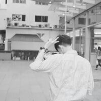 男生头像图片帅气黑白 有种冷酷的感动