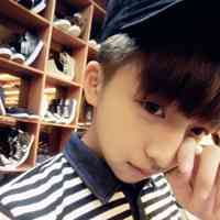 男生头像可爱帅气难