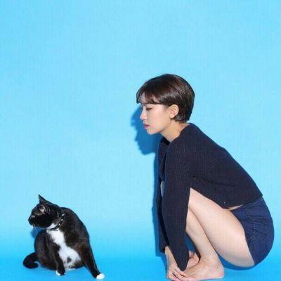 女生酷拽短发头像 短发女孩远离那烦恼和忧愁