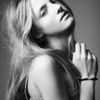 黑白女生头像霸气 超霸气的黑白女生头像图片