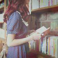 女生看书头像_唯美安静女生读书头像图片_喜欢这氛围书香