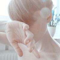 微信头像男生捂脸_帅气的捂脸男生图片头像