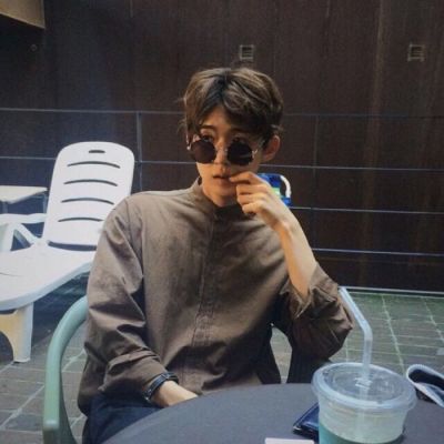 男生酷酷头像_好看高清酷酷的男生头