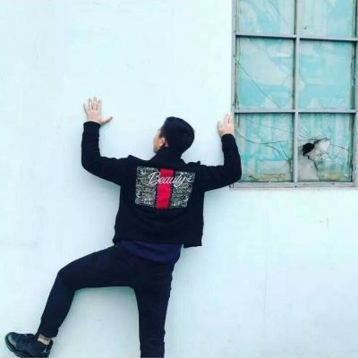 个性情头一对两张 时尚个性的情侣