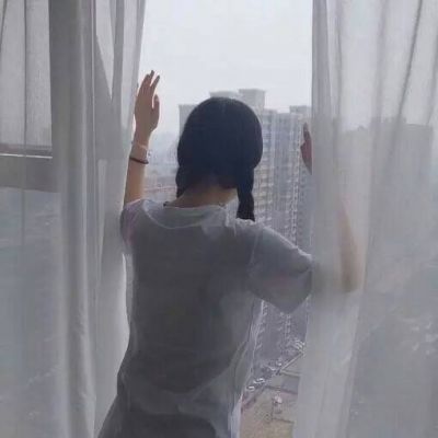 个性情头一对两张 时尚个性的情侣