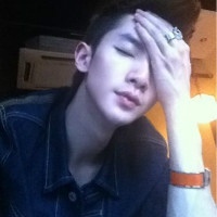 微信头像男生捂脸_帅气的捂脸男生图片头像