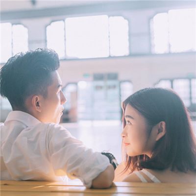 回味青春爱情里的甜蜜和酸涩