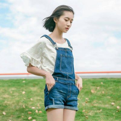 女生酷拽短发头像 短发女孩远离那烦恼和忧愁