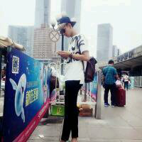 温馨幸福的情侣头像图片