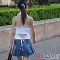 不穿衣服搞笑图片