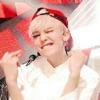 权志龙带字搞笑图片