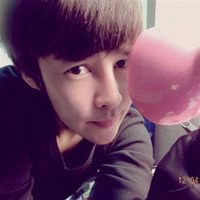 狗啃发型男头像